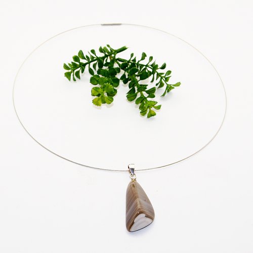 Feuerstein Anhänger mit Drahtcollier Nr. 2